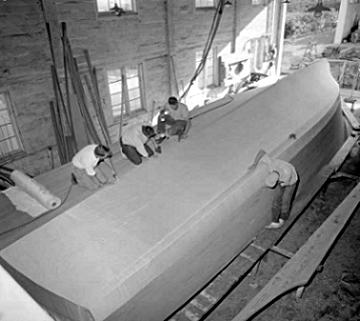 Fiberglassing the hull