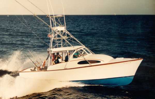 Lil Deuce (hull #109) launched in 1986